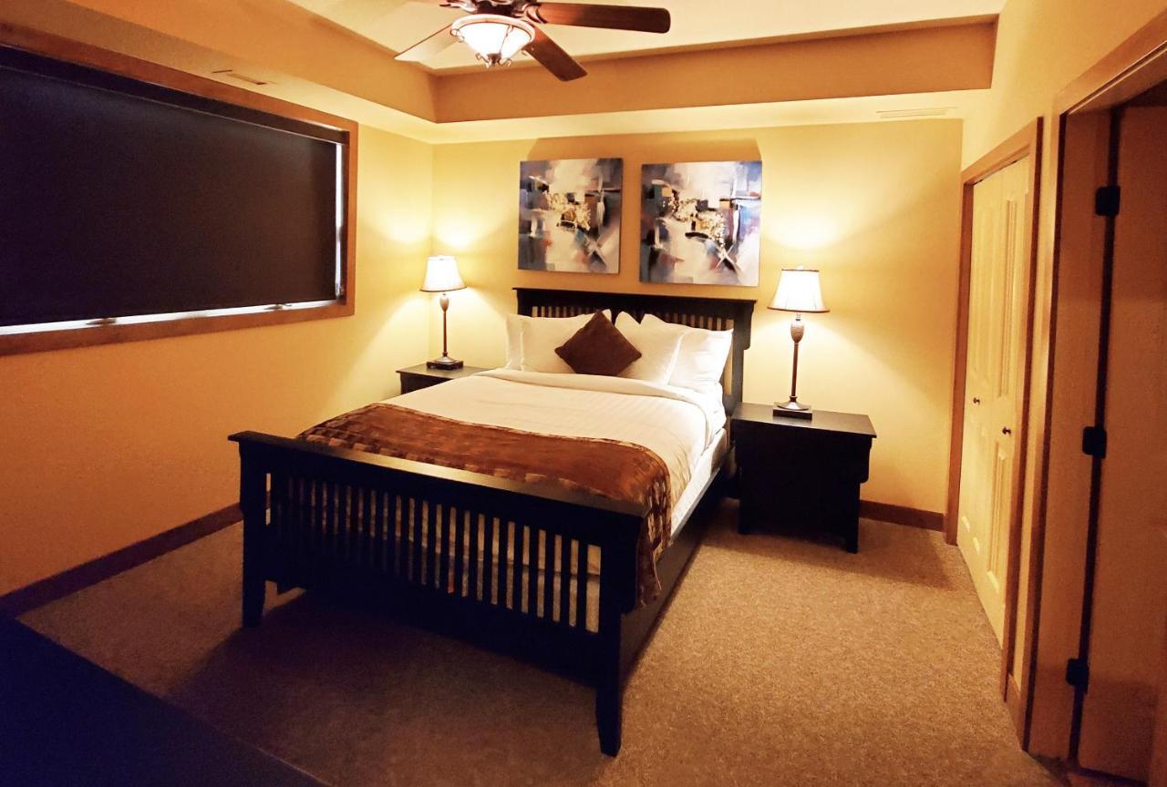 Cozystay Signature Lake Okanagan Resort Kelowna Ngoại thất bức ảnh
