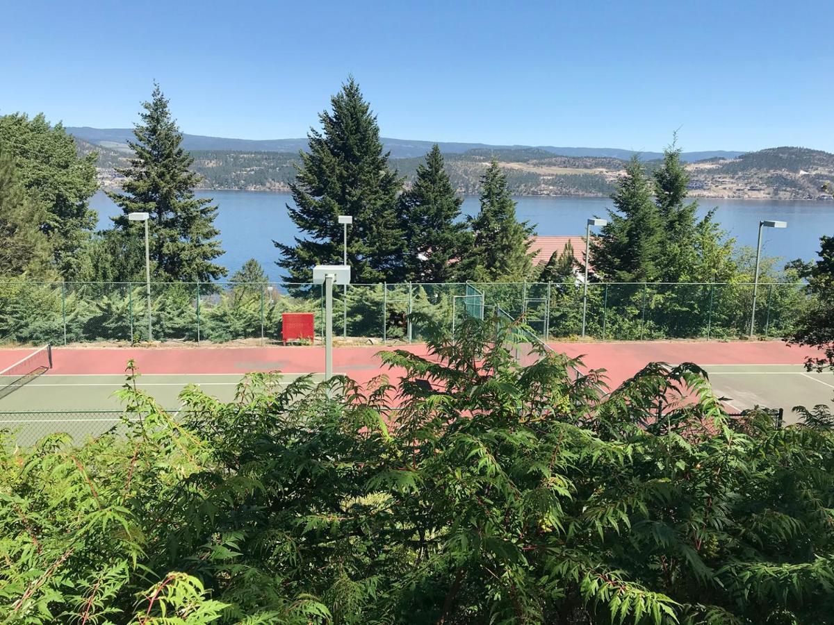 Cozystay Signature Lake Okanagan Resort Kelowna Ngoại thất bức ảnh