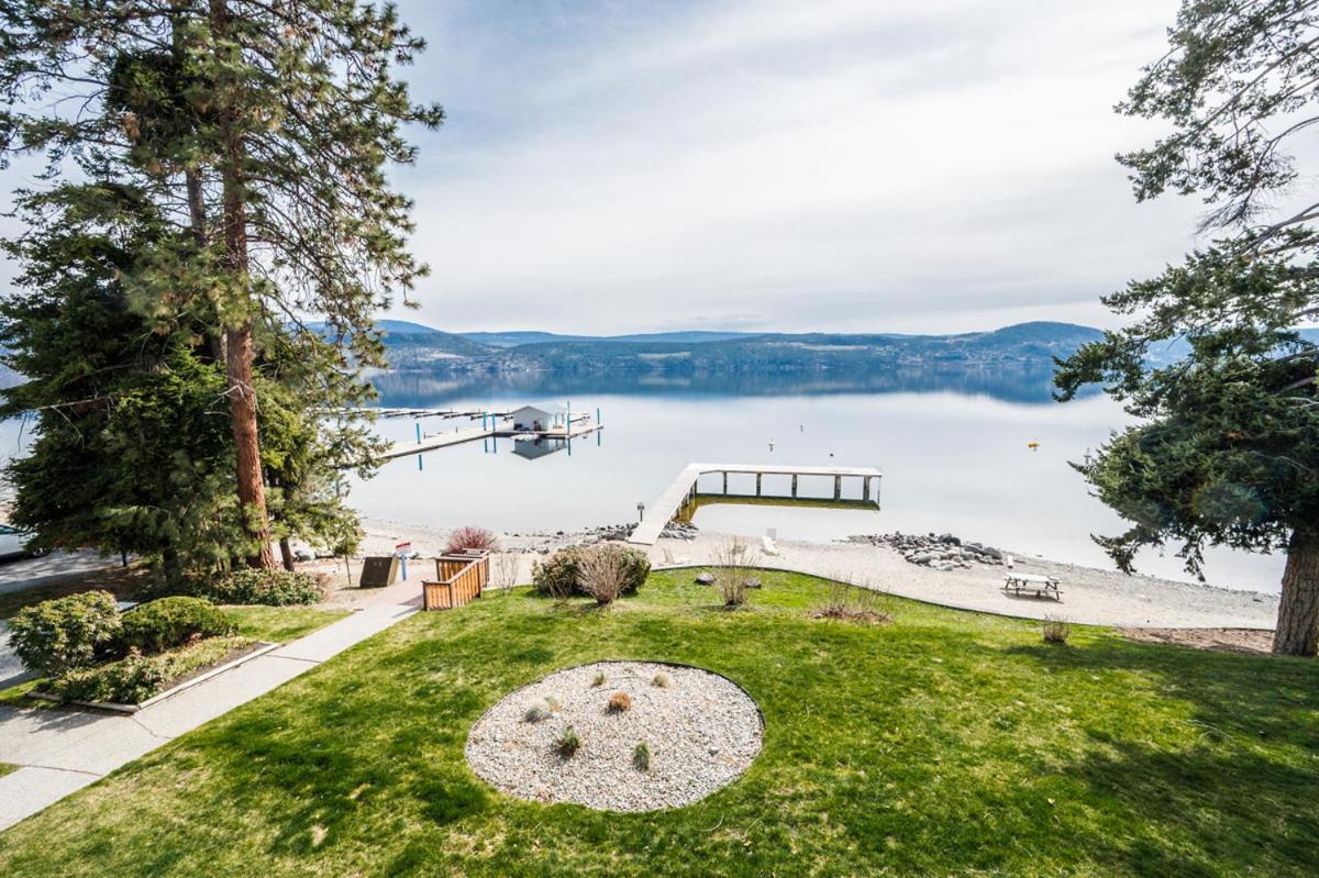 Cozystay Signature Lake Okanagan Resort Kelowna Ngoại thất bức ảnh