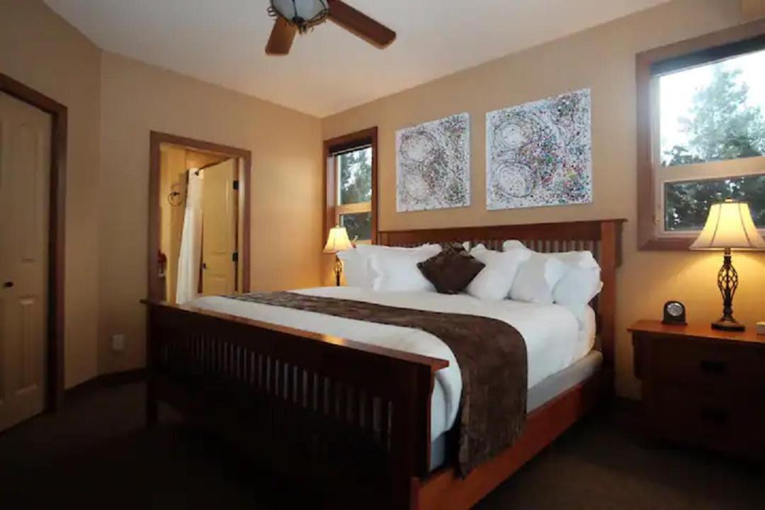 Cozystay Signature Lake Okanagan Resort Kelowna Ngoại thất bức ảnh