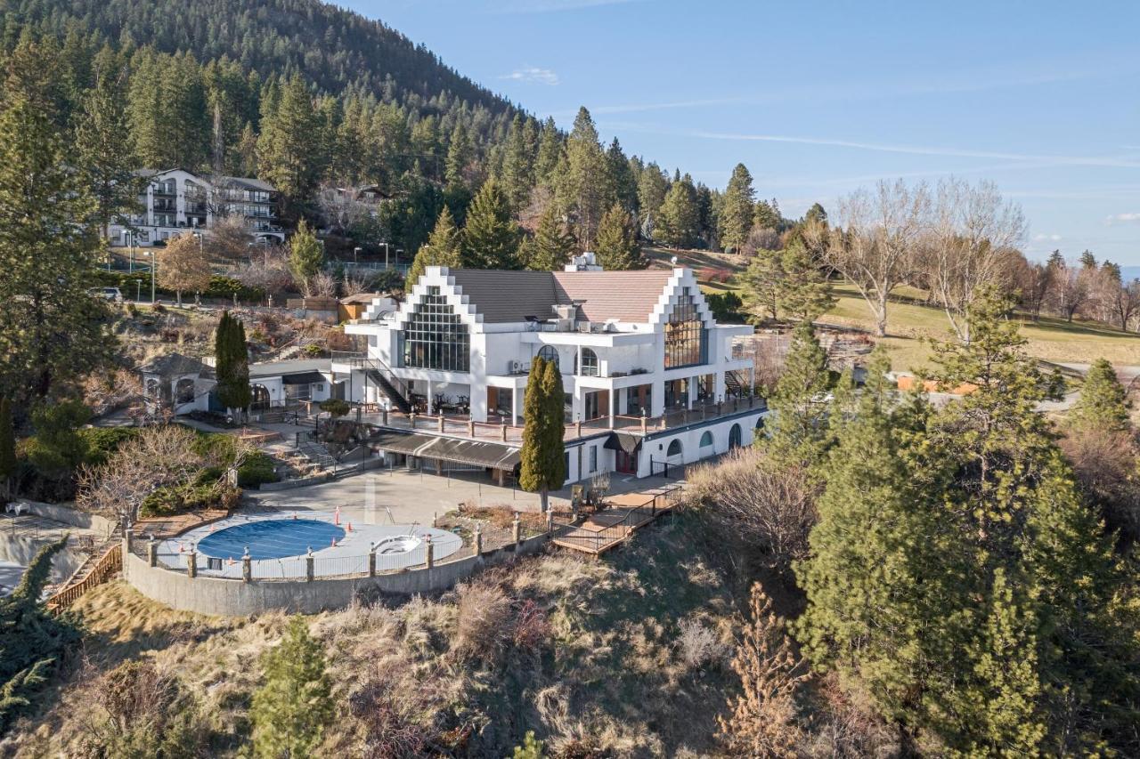 Cozystay Signature Lake Okanagan Resort Kelowna Ngoại thất bức ảnh
